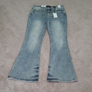 NWT JUDY BLUE jeans Size 13/31